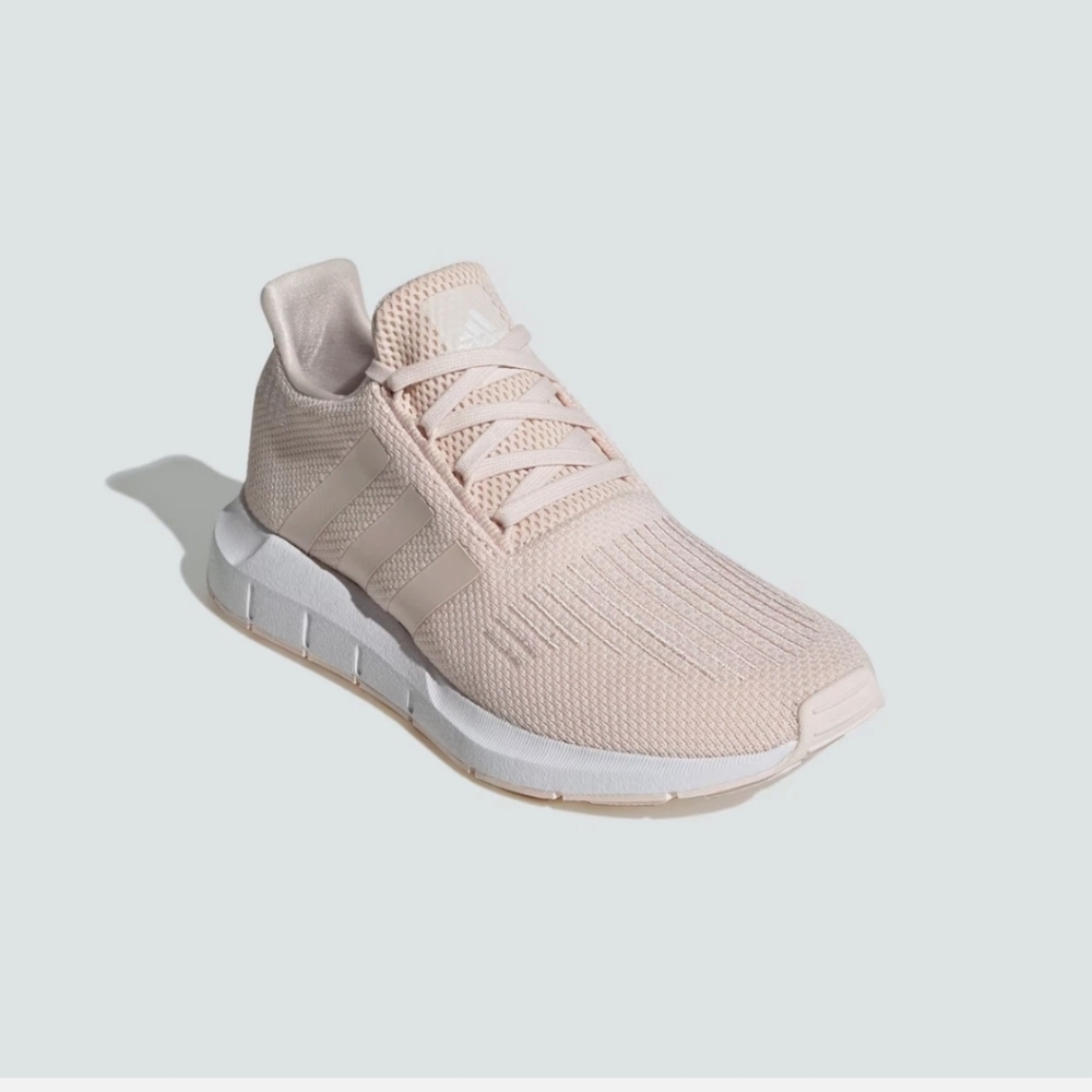 Adidas Swift Run 1.0 Women's Running Shoes Size 7.5 Wonder Quartz Cloud White